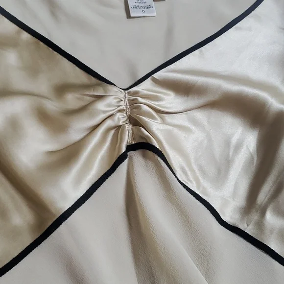 Elegant Cream Sleeveless Top - Picture 4 of 8